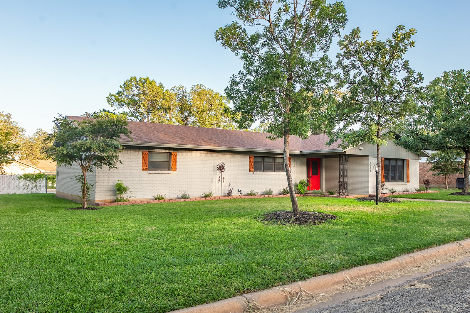 2103 S High Street Brady TX 76825