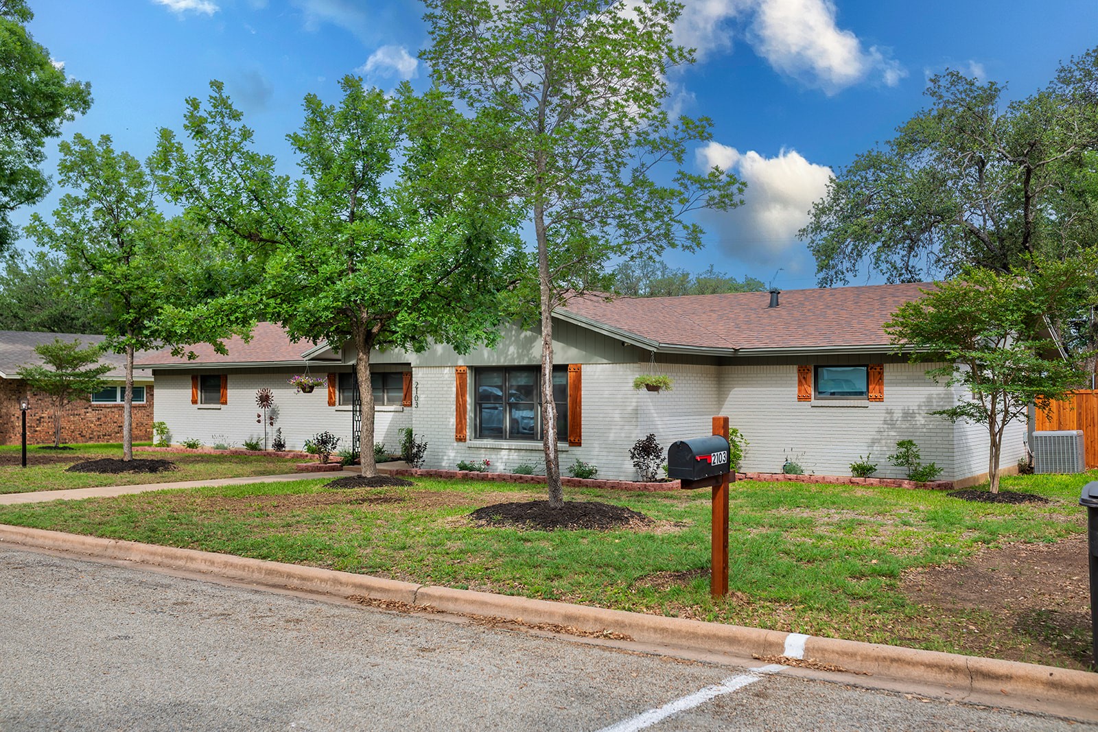 2103 S High Street Brady TX 76825