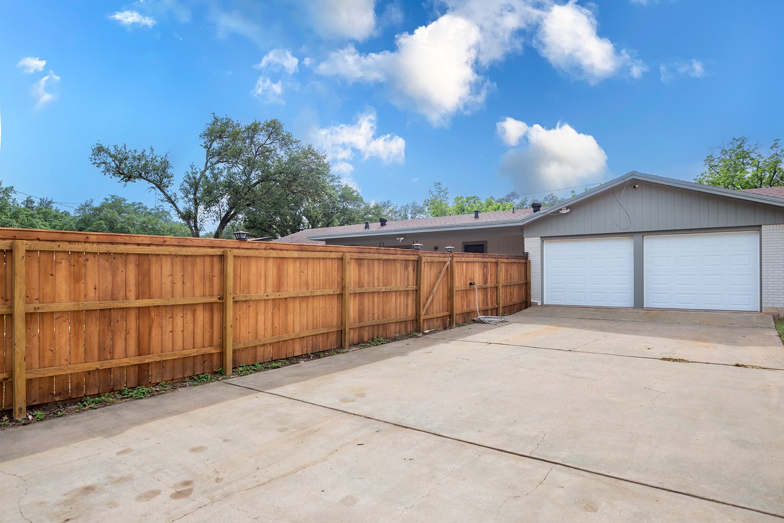 2103 S High Street Brady TX 76825