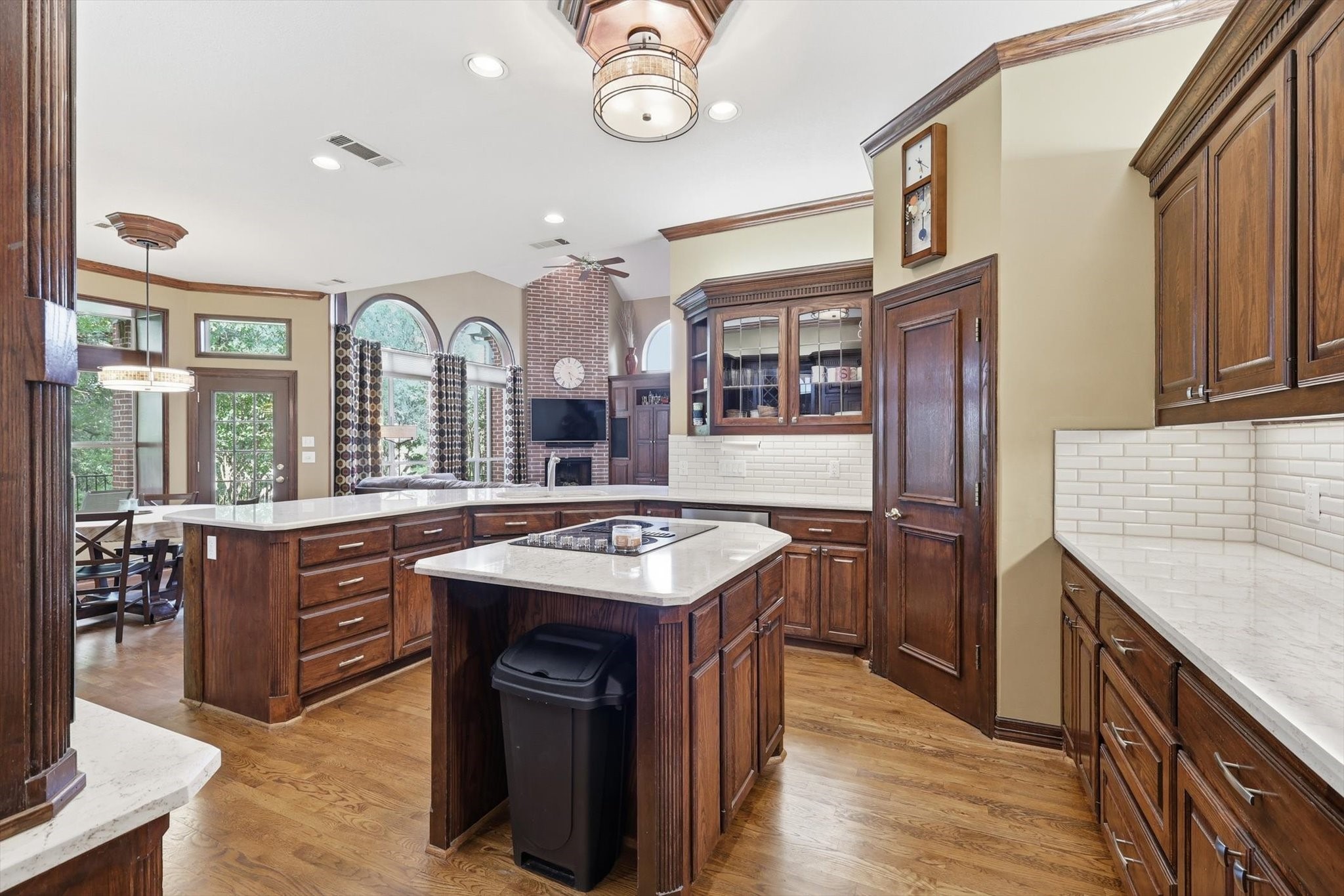 617 Hawthorn Circle Highland Village TX 75077