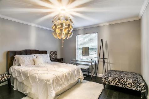 1613 Crown Point Drive Little Elm TX 75036