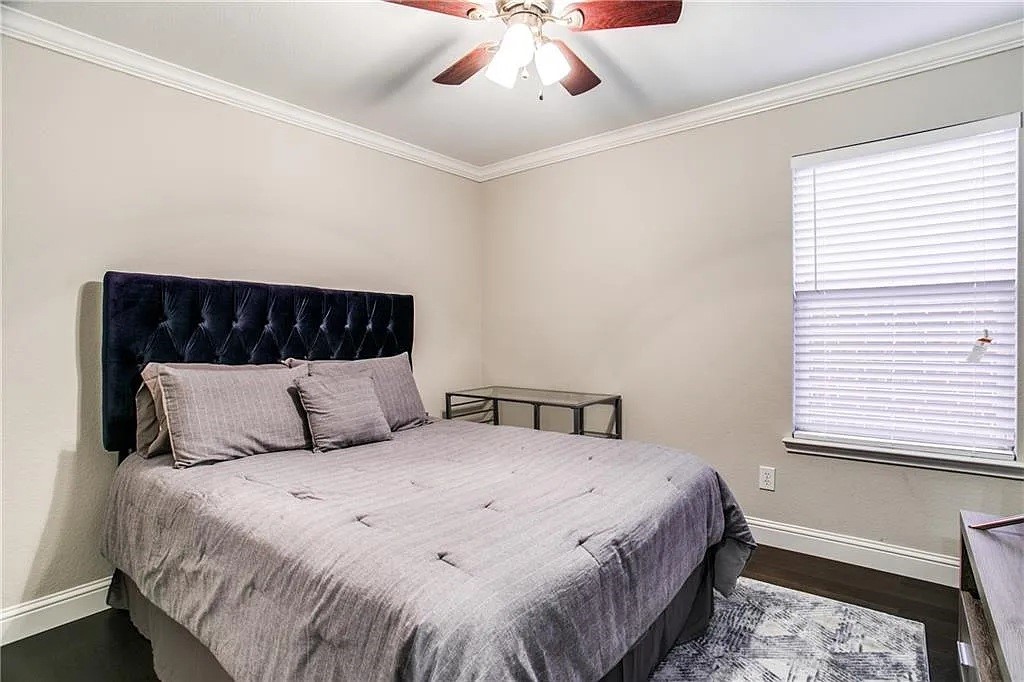 1613 Crown Point Drive Little Elm TX 75036