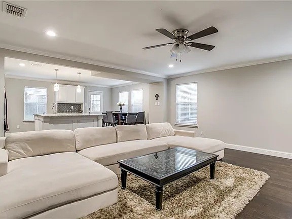 1613 Crown Point Drive Little Elm TX 75036