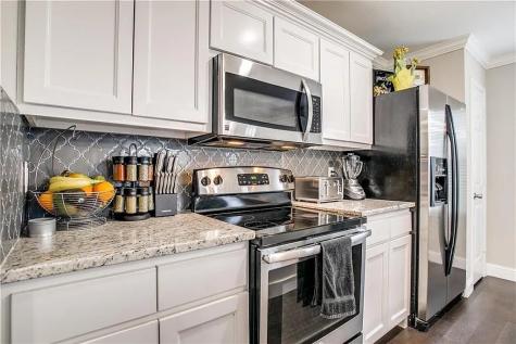 1613 Crown Point Drive Little Elm TX 75036