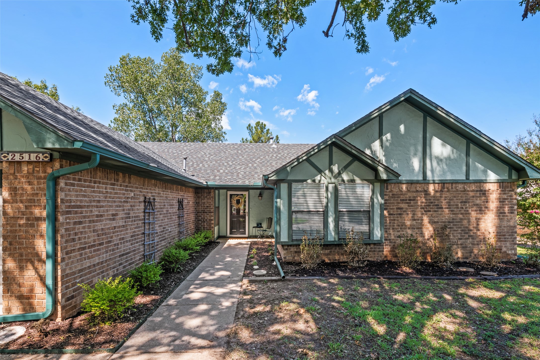 2516 Bowling Green Street Denton TX 76201