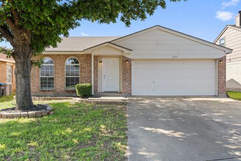 1517 Whispering Cove Trail Fort Worth TX 76134