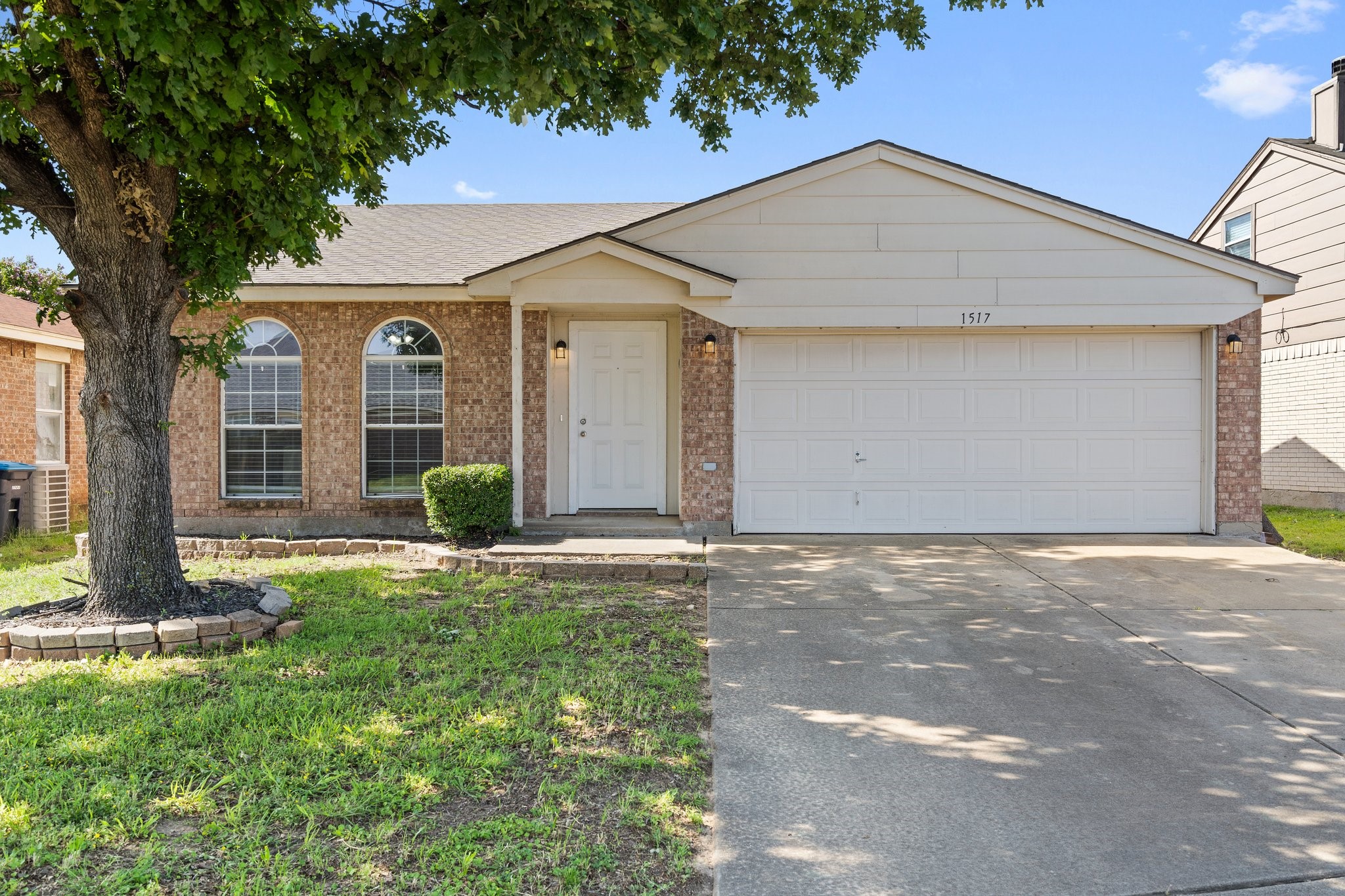 1517 Whispering Cove Trail Fort Worth TX 76134