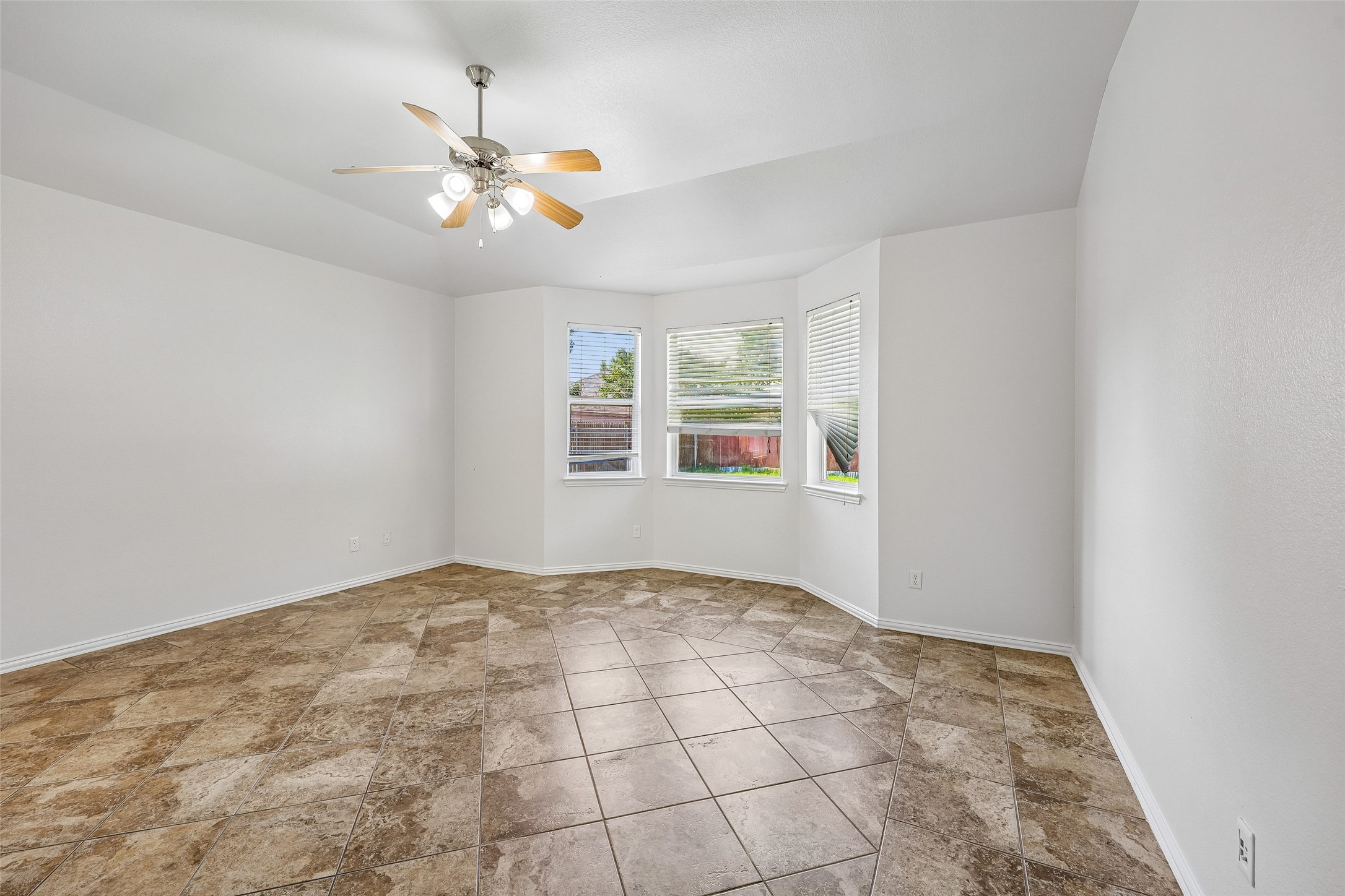844 Sequoia Way Saginaw TX 76131