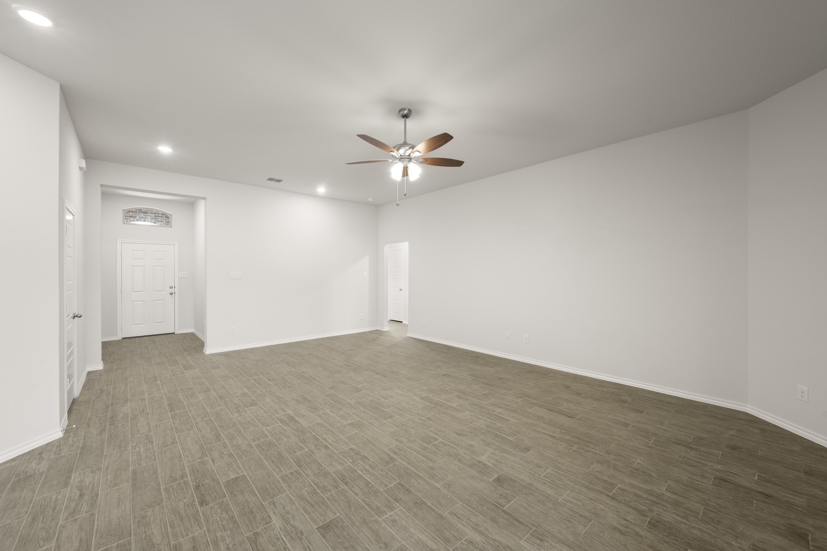 2607 Streamside Drive Burleson TX 76028