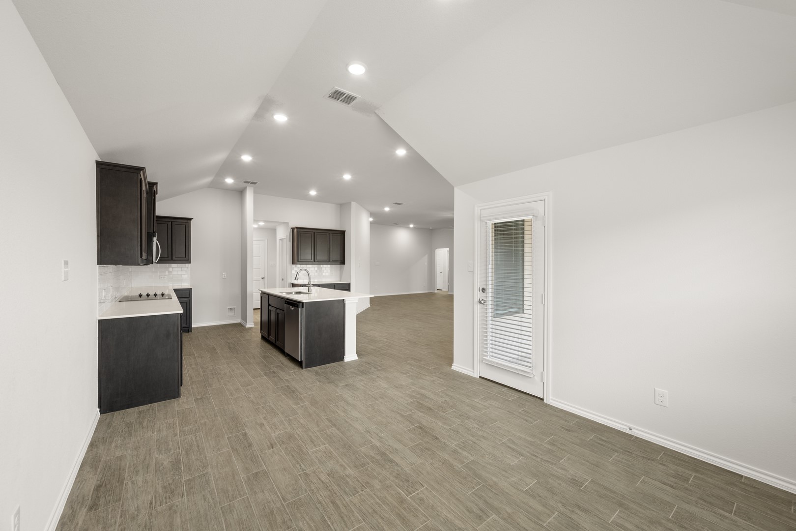 2607 Streamside Drive Burleson TX 76028