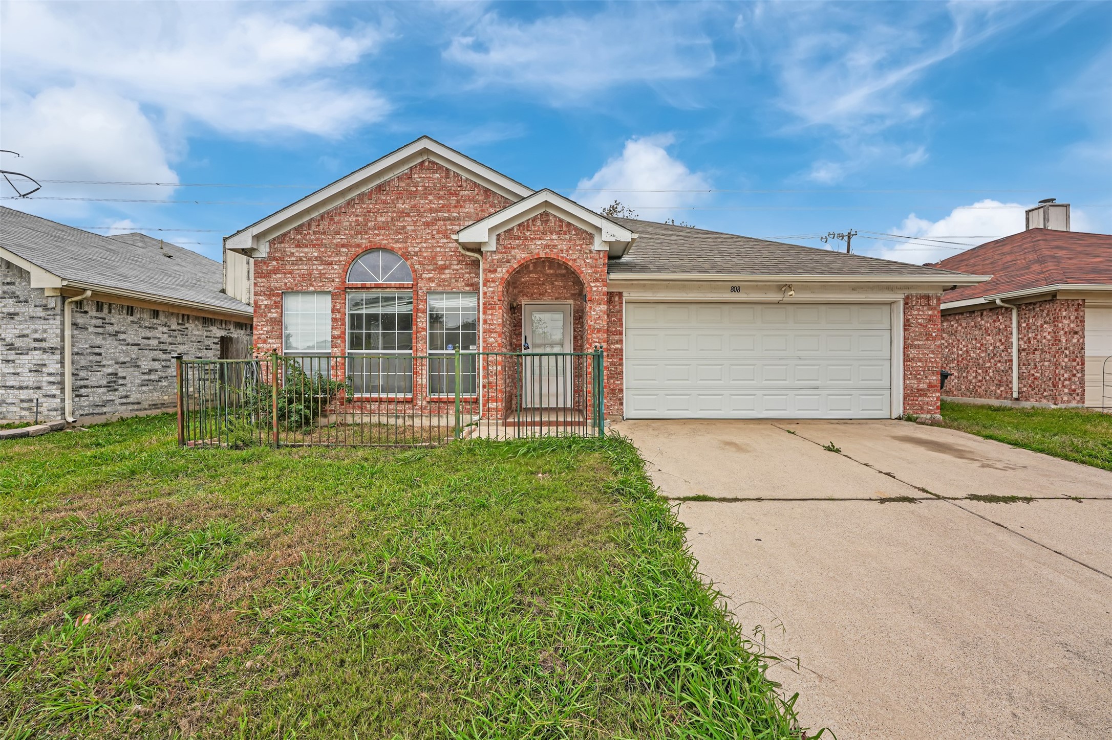 808 W Colony Drive Arlington TX 76001