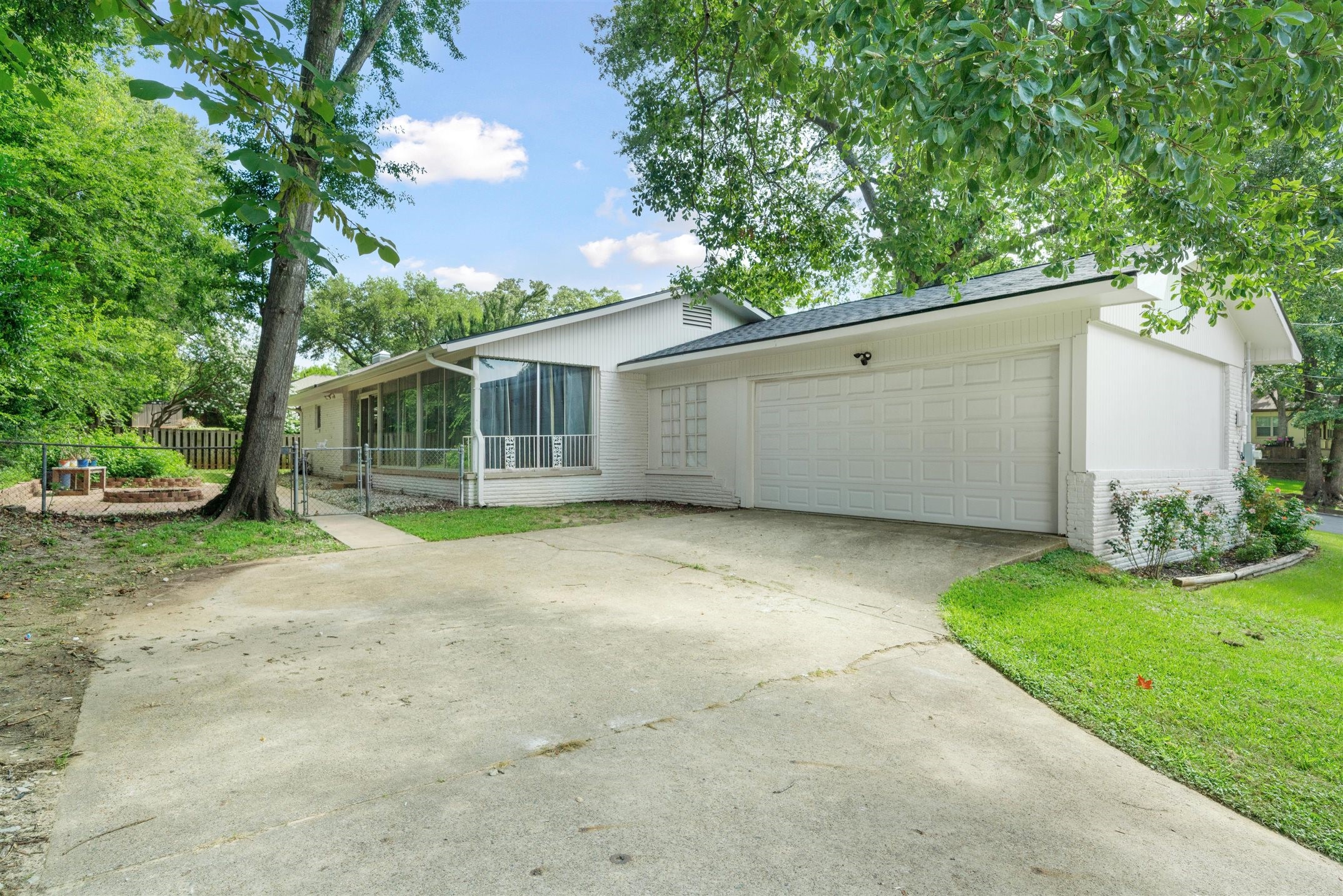 3215 Curtis Drive Tyler TX 75701