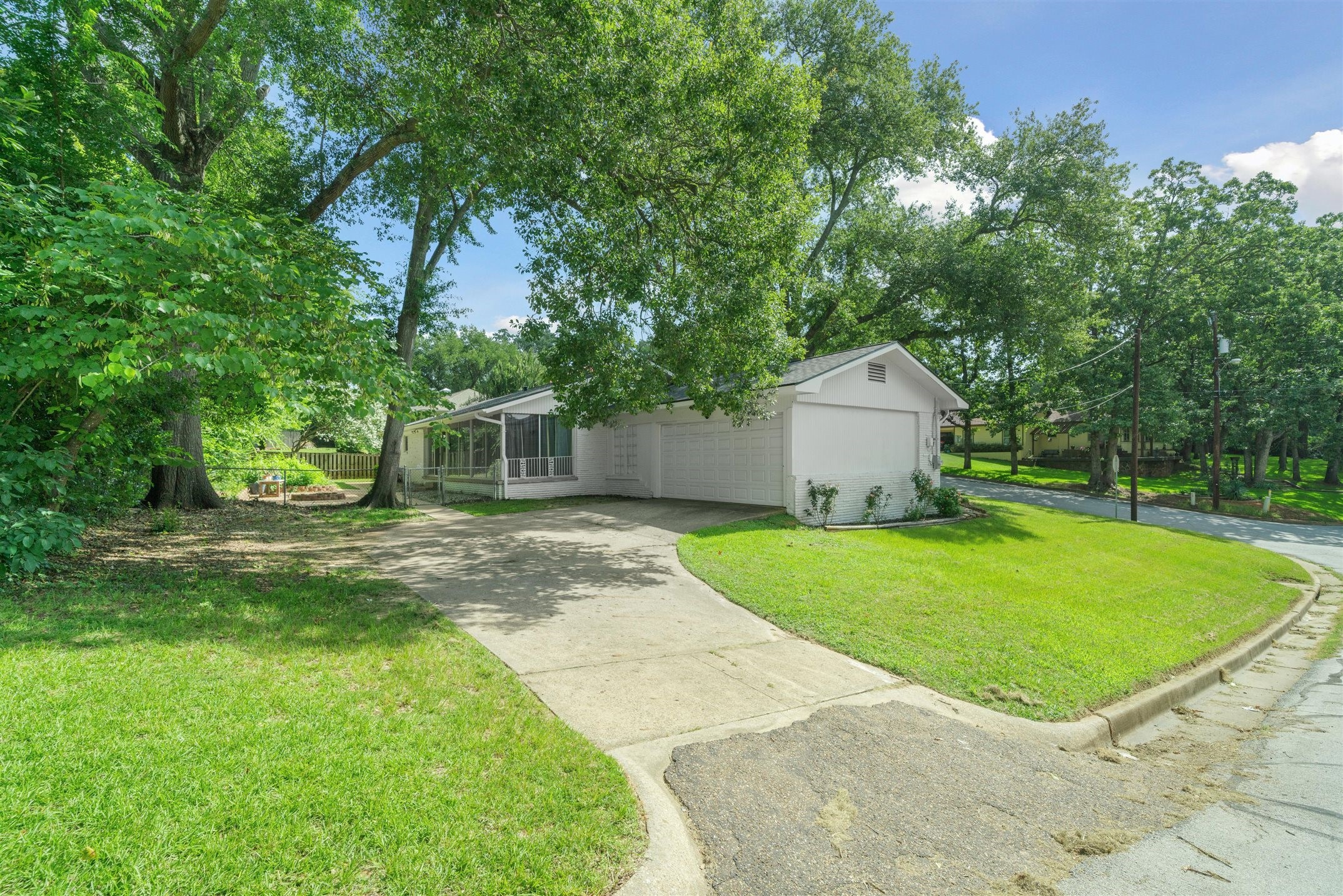 3215 Curtis Drive Tyler TX 75701