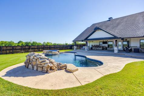 733 Fm 2652 Graham TX 76450
