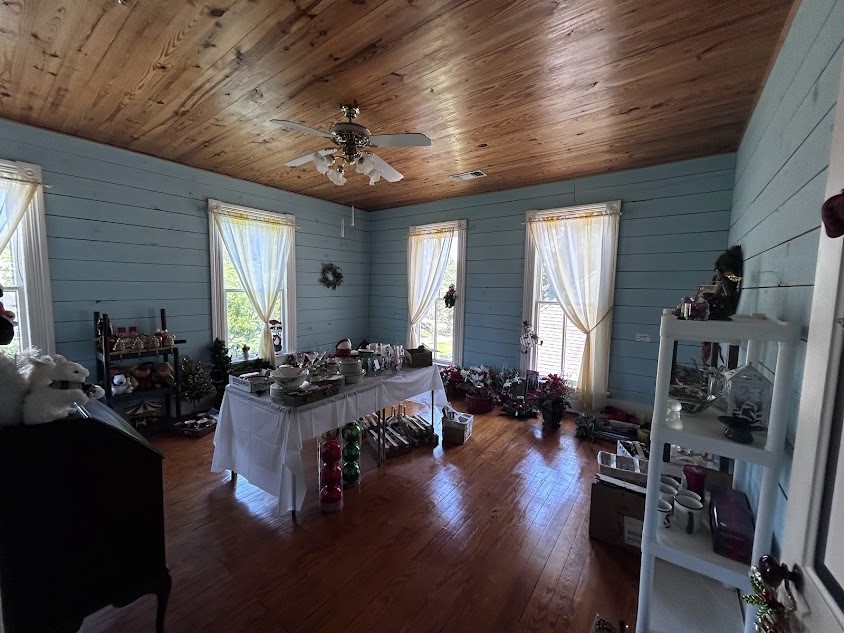 416 Shelbyville Street Center TX 75935