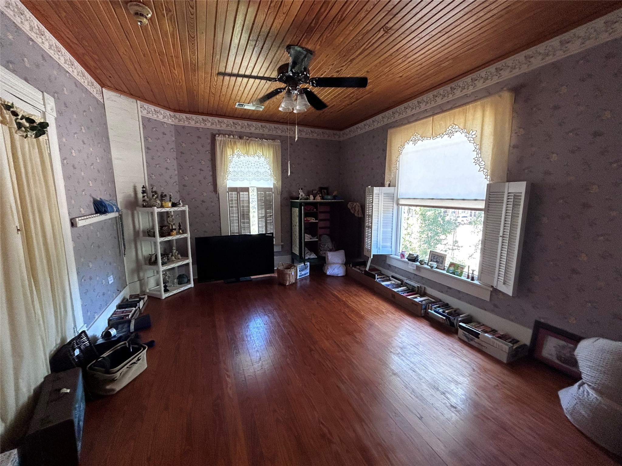 416 Shelbyville Street Center TX 75935
