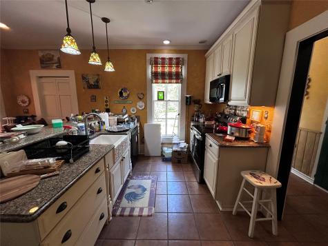 416 Shelbyville Street Center TX 75935
