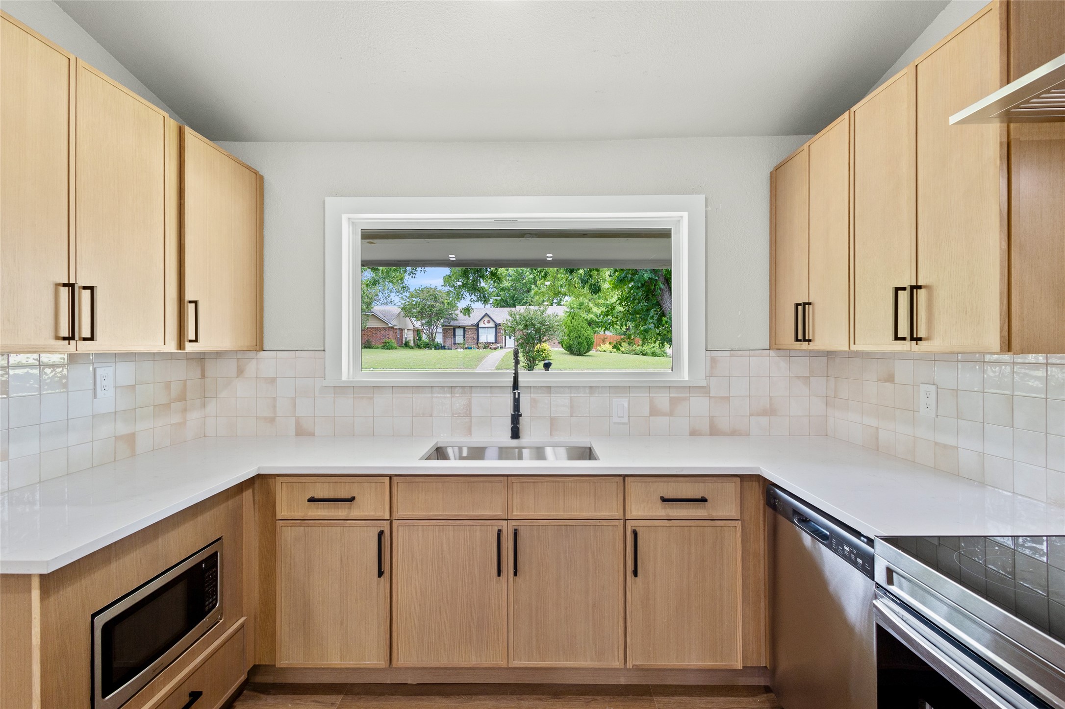 1518 Reisen Drive Garland TX 75040