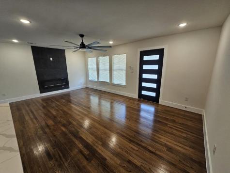 814 Woodacre Drive Dallas TX 75241