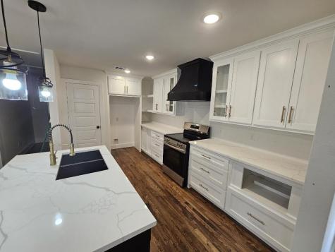 814 Woodacre Drive Dallas TX 75241