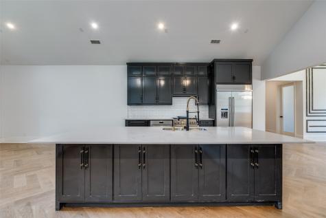 3221 S Glenbrook Drive Garland TX 75041
