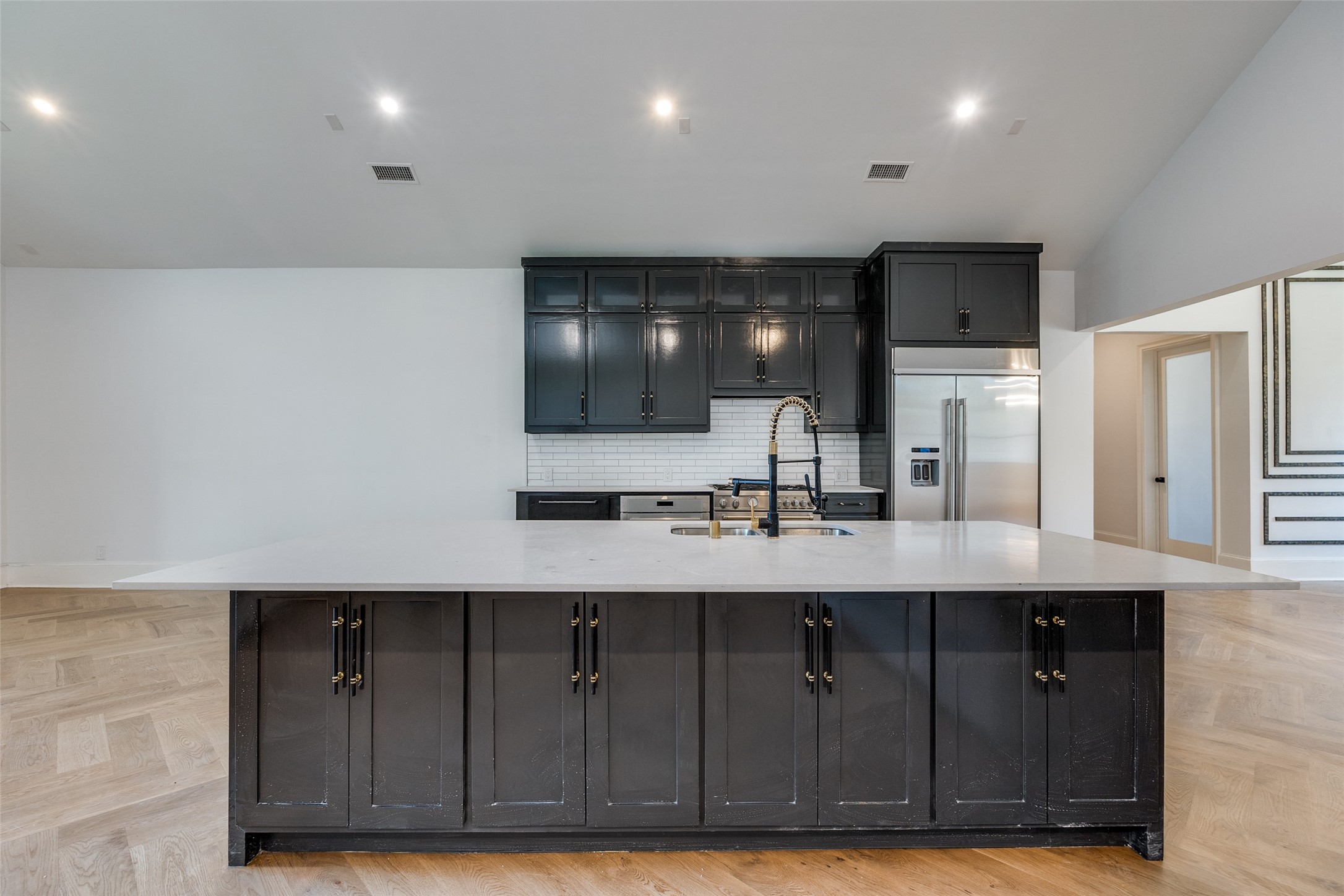 3221 S Glenbrook Drive Garland TX 75041