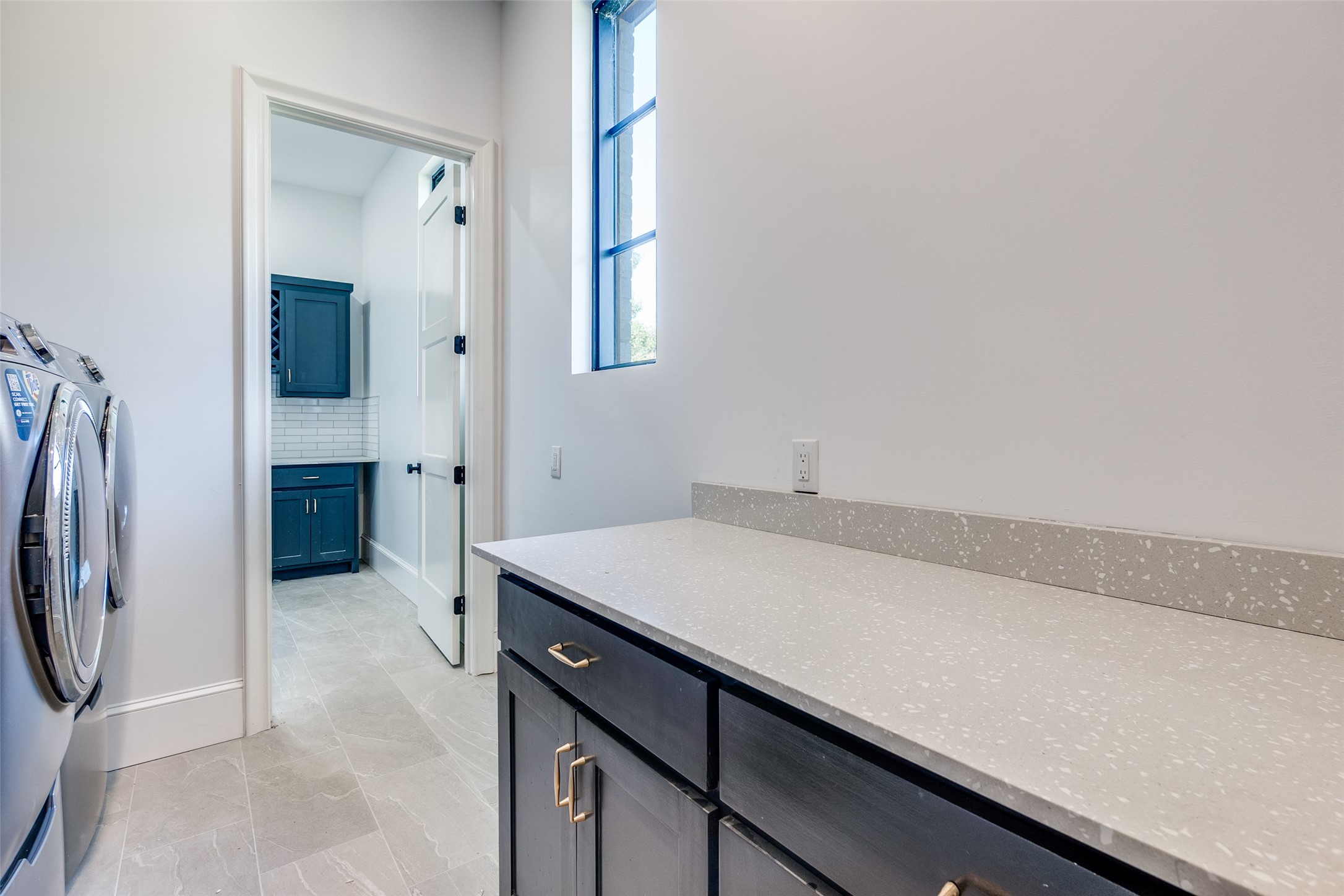 3221 S Glenbrook Drive Garland TX 75041