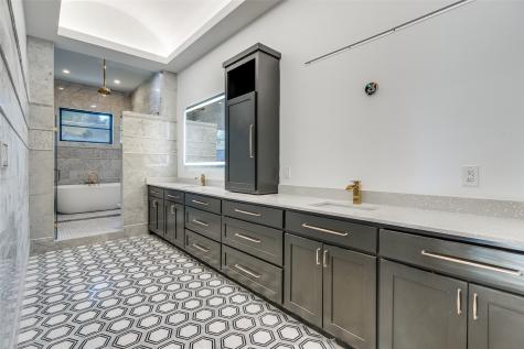 3221 S Glenbrook Drive Garland TX 75041