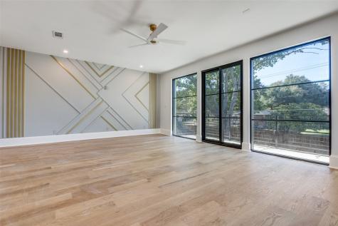 3221 S Glenbrook Drive Garland TX 75041