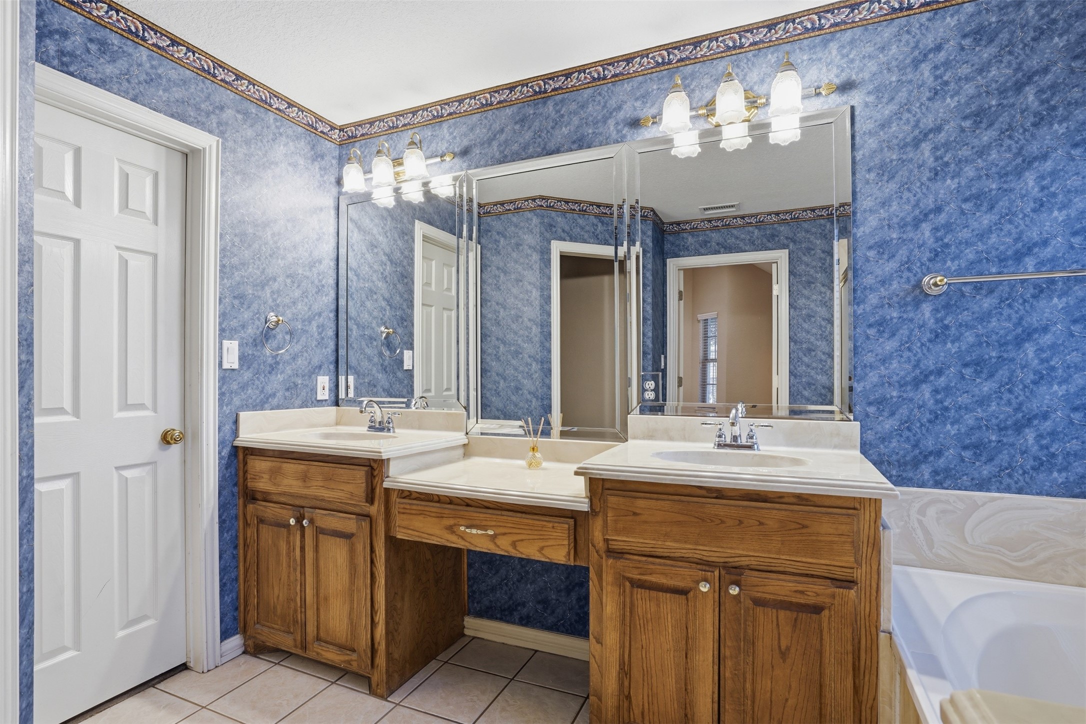 231 Bluff View Court Aledo TX 76008