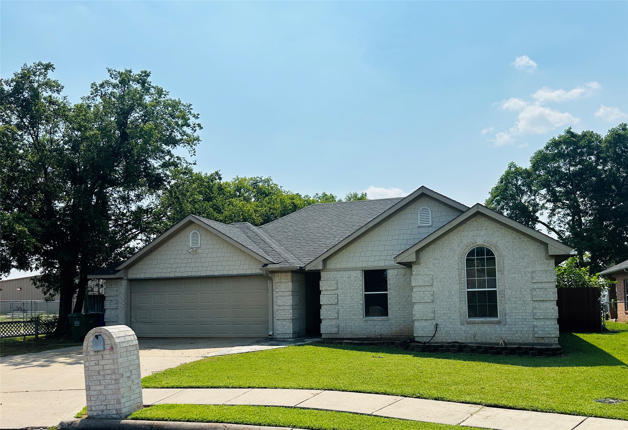 701 Park Place Whitesboro TX 76273