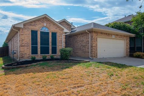 9736 Hathman Lane Fort Worth TX 76244
