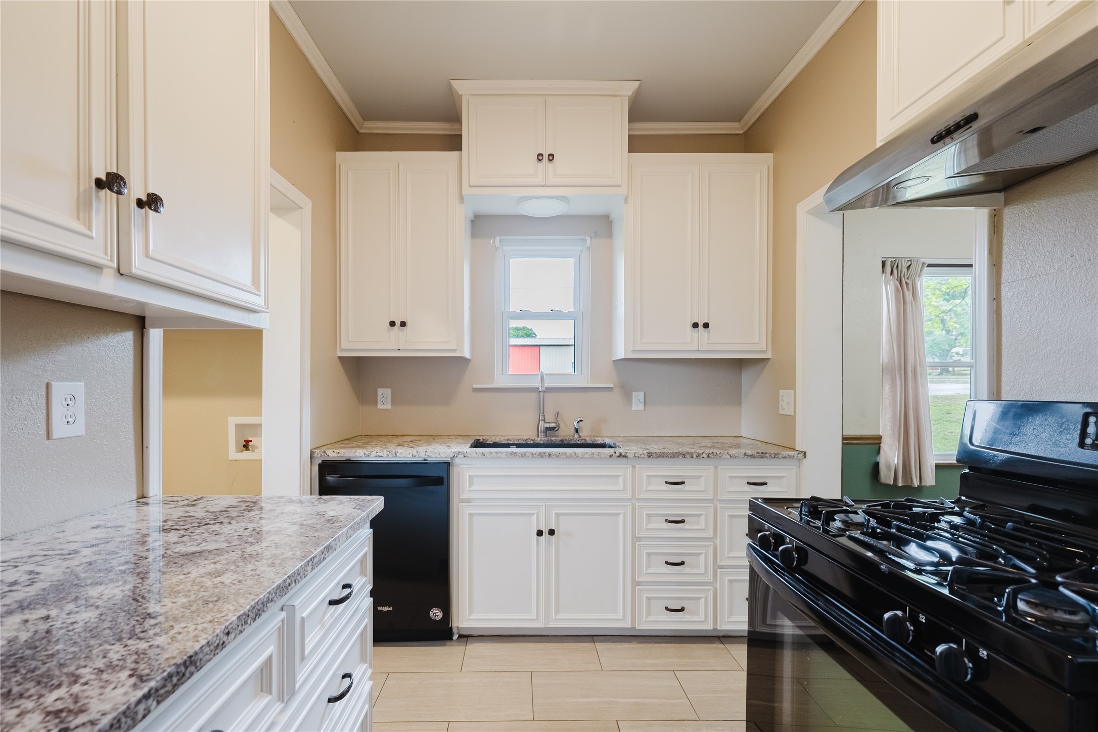 1301 S Green Street Eastland TX 76448