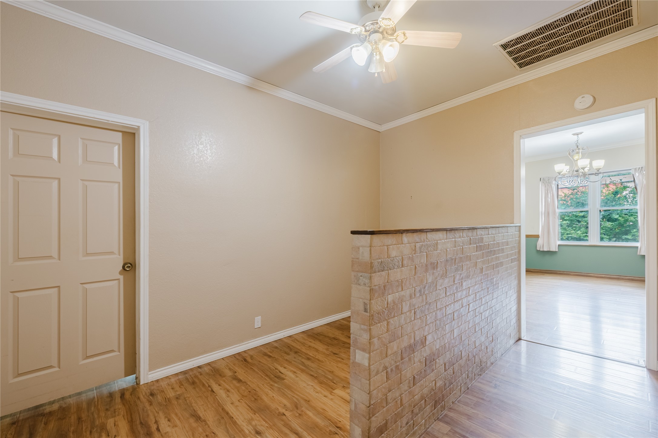 1301 S Green Street Eastland TX 76448