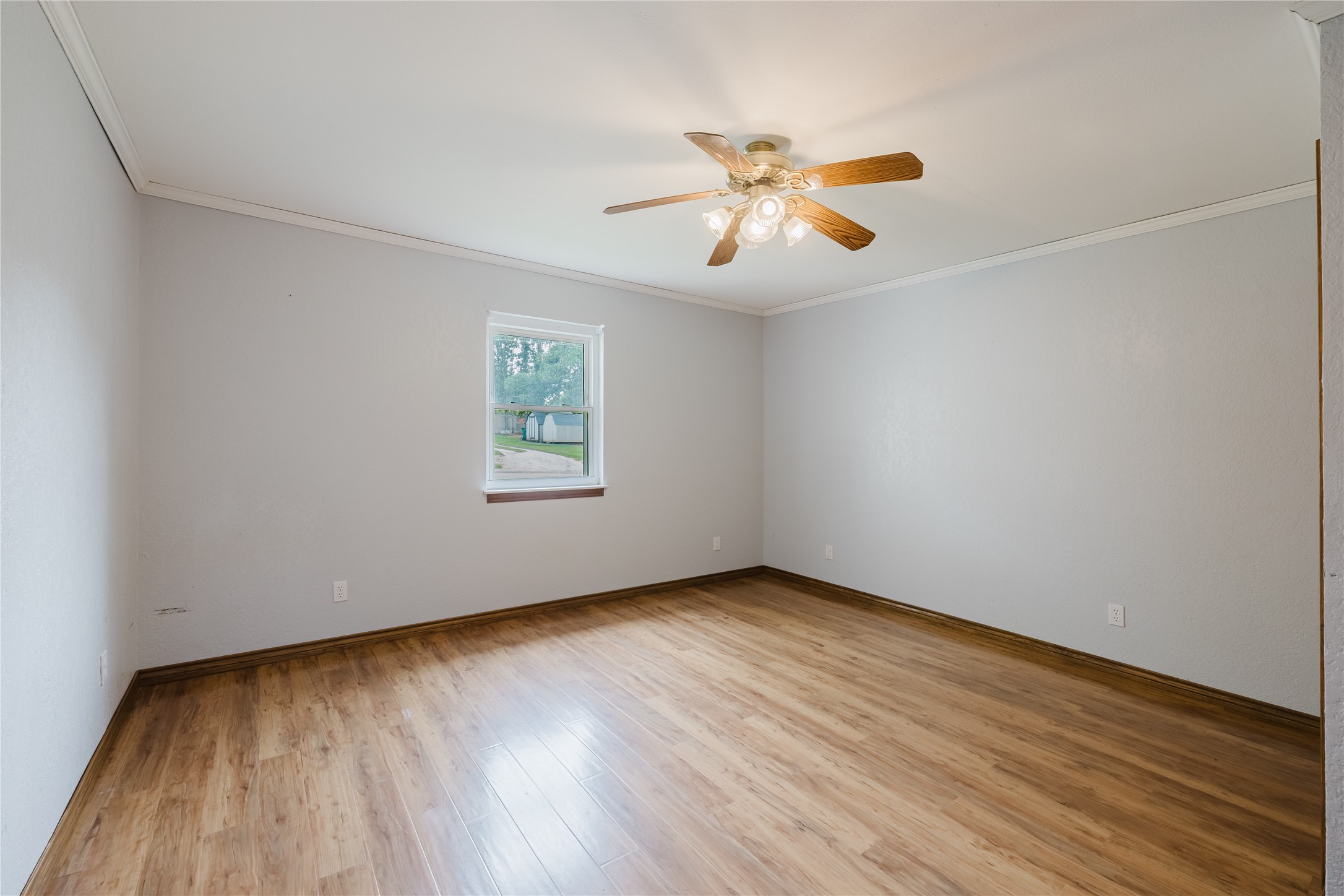 1301 S Green Street Eastland TX 76448