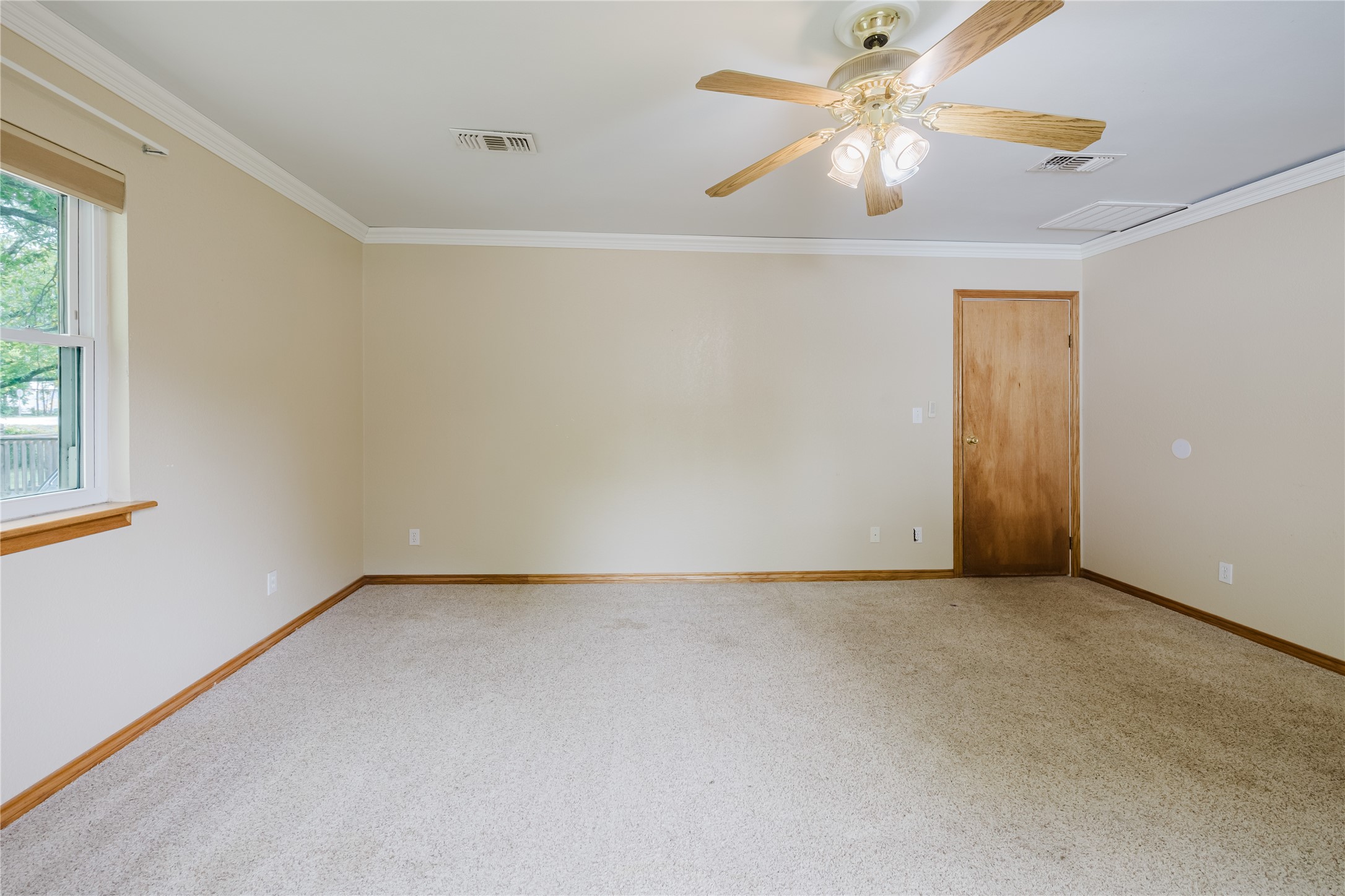 1301 S Green Street Eastland TX 76448
