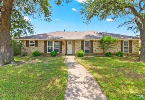 1509 Rocky Point Drive Lewisville TX 75077