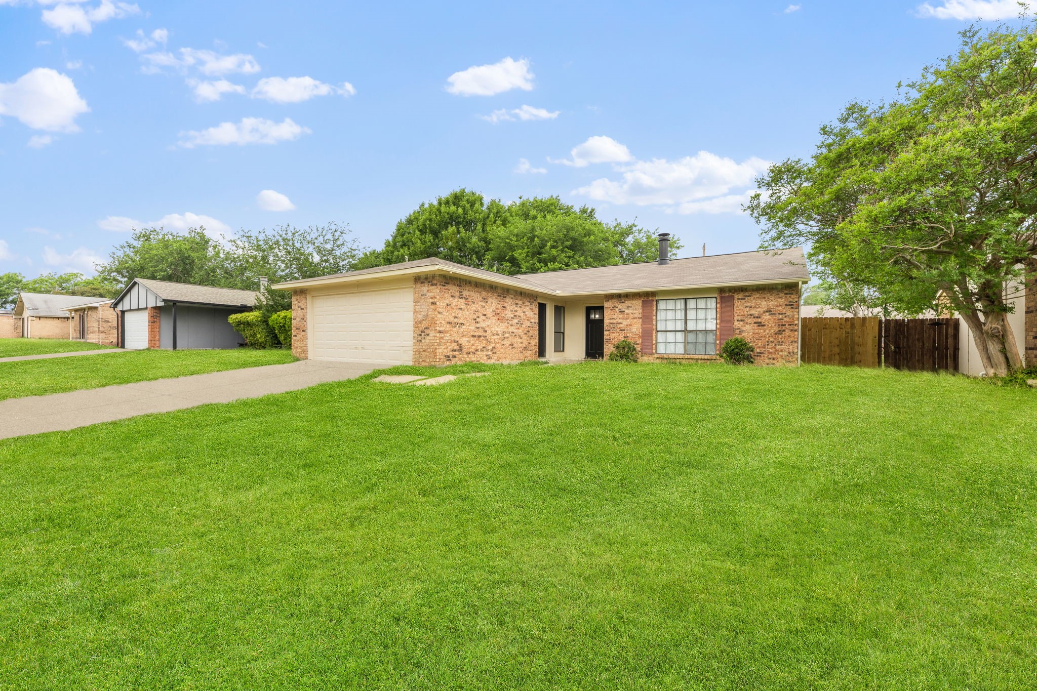 809 Levelland Drive Arlington TX 76017
