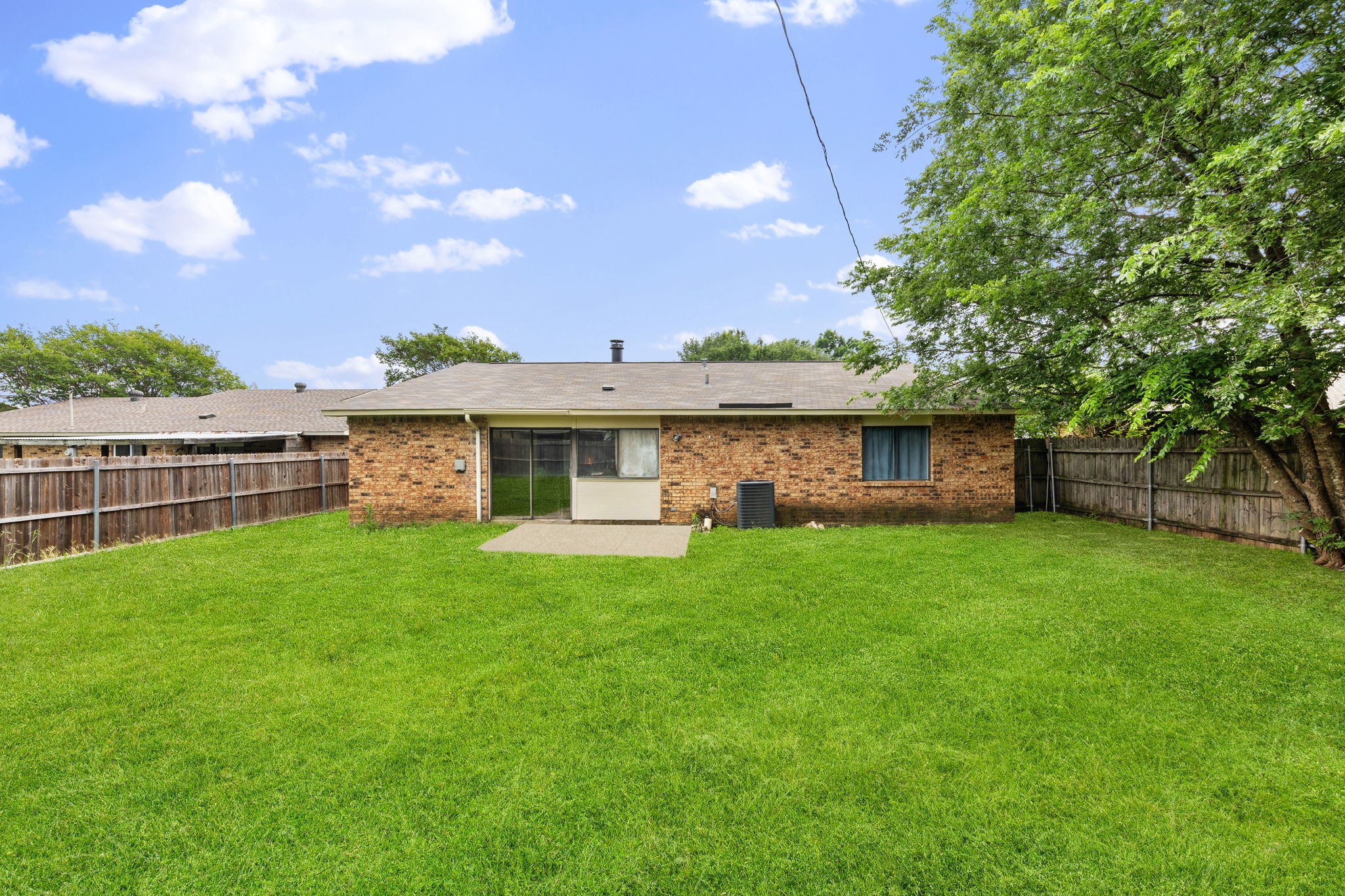 809 Levelland Drive Arlington TX 76017