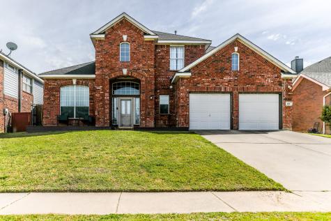 611 Laura Lane Grand Prairie TX 75052
