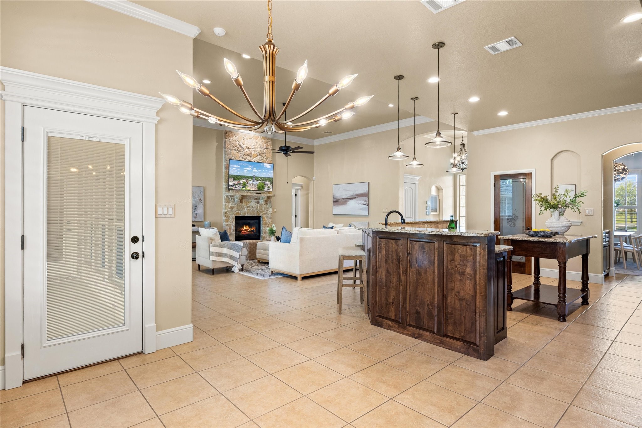1106 W Iberian Court Granbury TX 76048