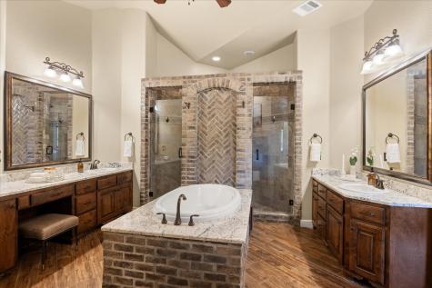 1106 W Iberian Court Granbury TX 76048