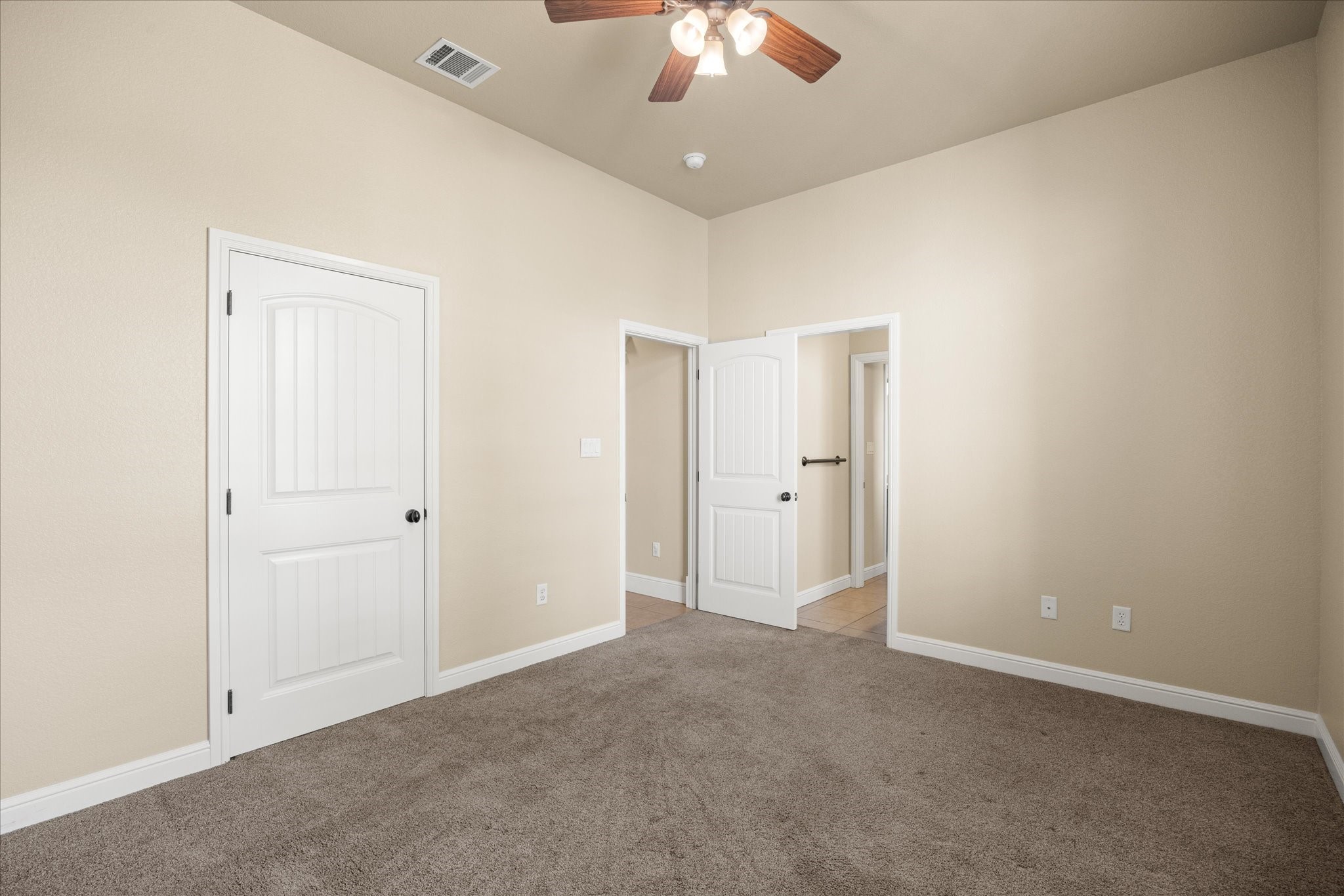 1106 W Iberian Court Granbury TX 76048