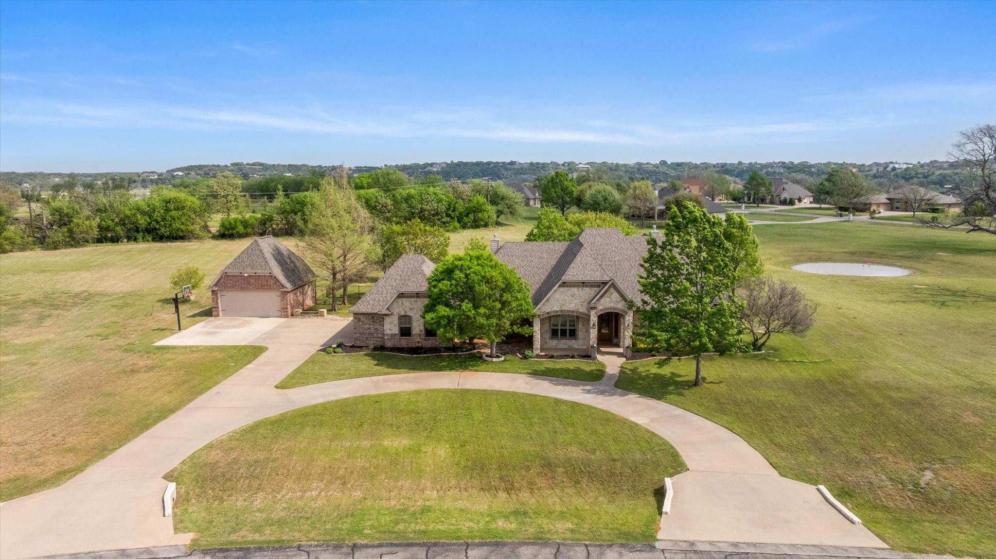 1106 W Iberian Court Granbury TX 76048