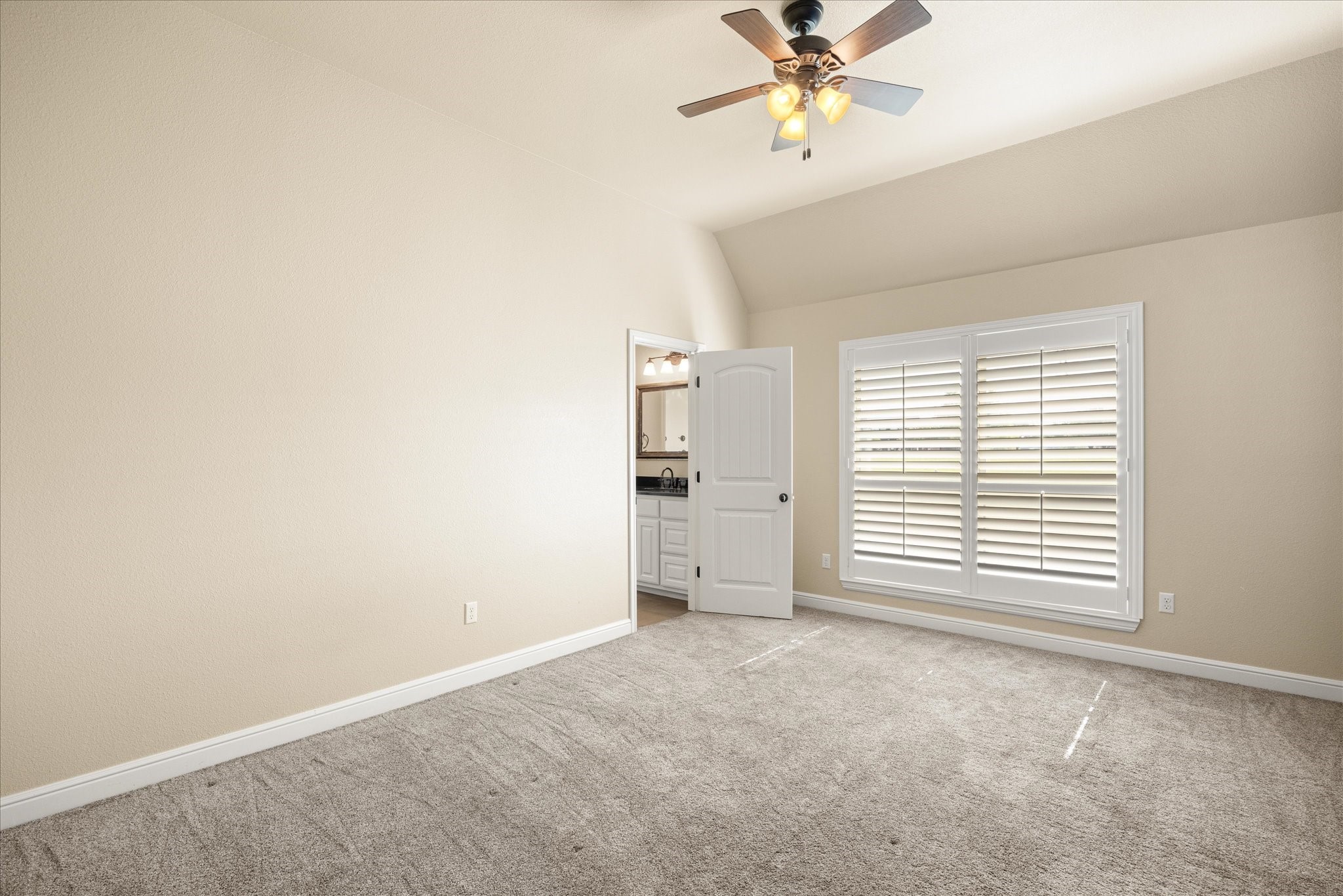 1106 W Iberian Court Granbury TX 76048