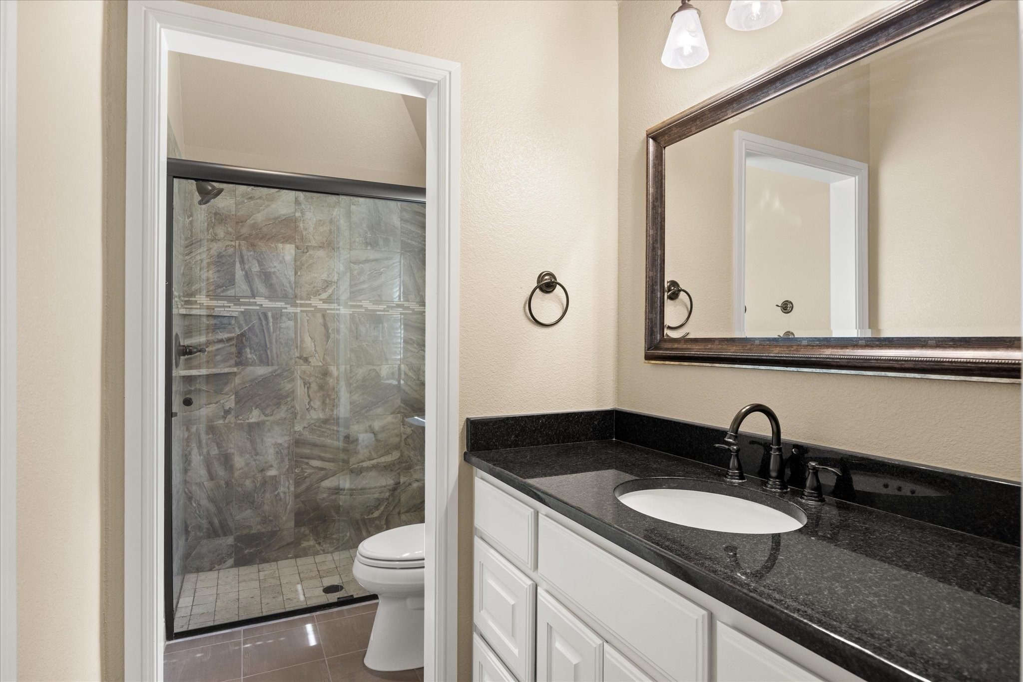 1106 W Iberian Court Granbury TX 76048