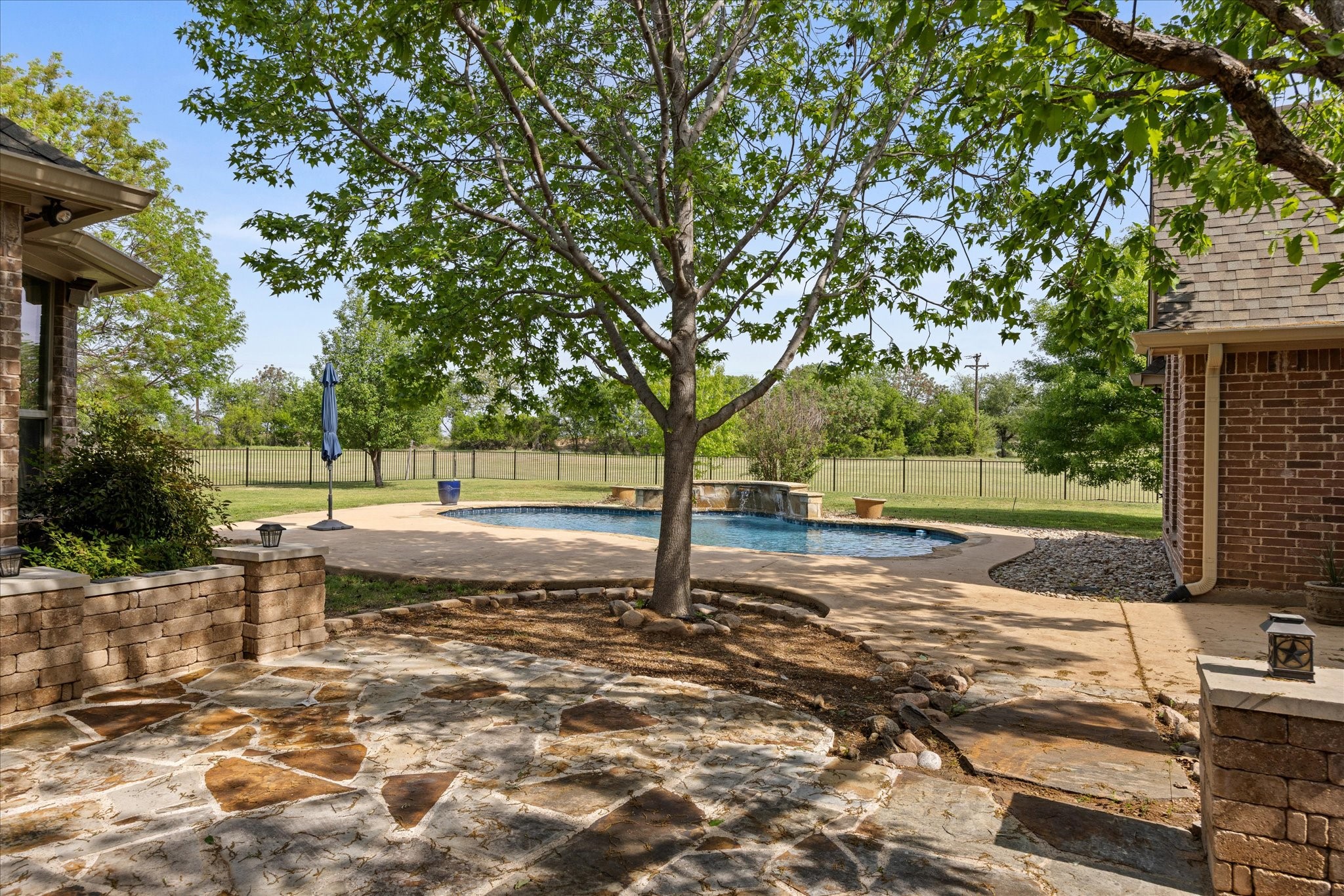 1106 W Iberian Court Granbury TX 76048