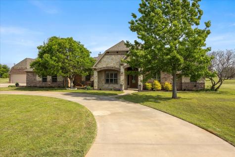 1106 W Iberian Court Granbury TX 76048