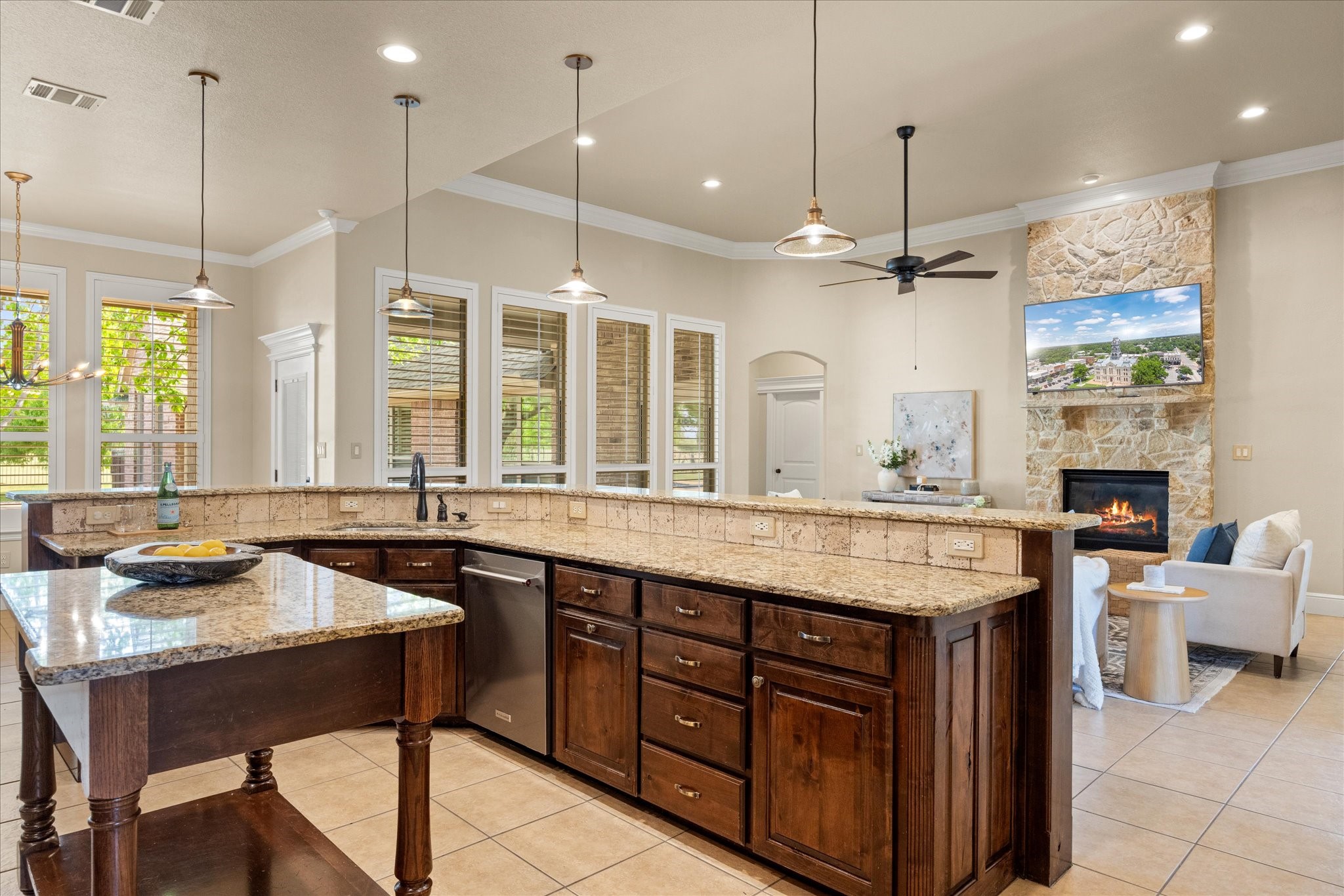 1106 W Iberian Court Granbury TX 76048