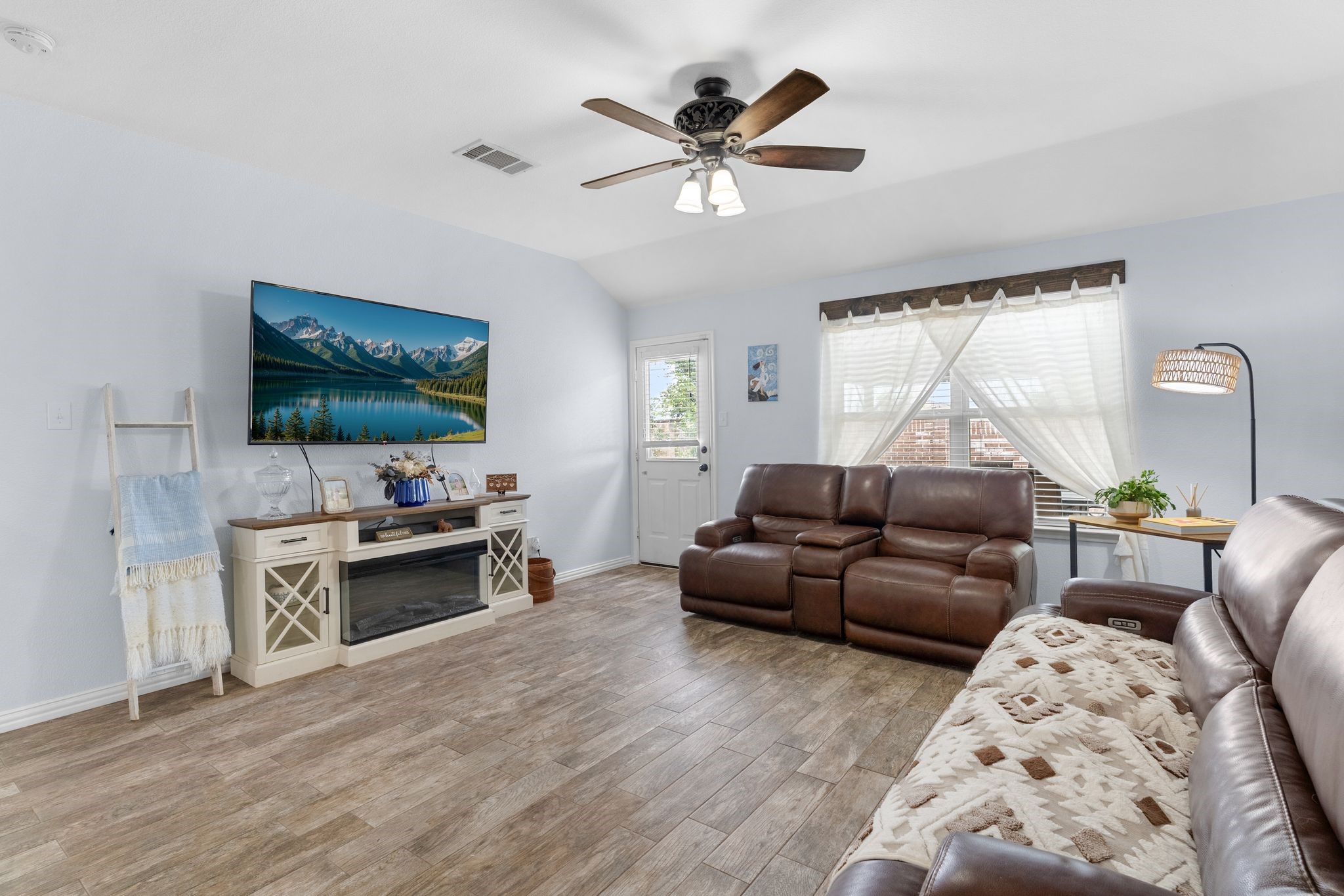 2004 Brisbon Street Fate TX 75189